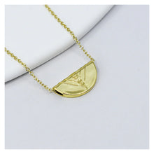 Load image into Gallery viewer, Lion Wild Growth Necklaces Gold